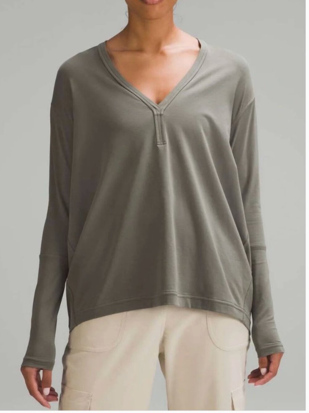 Lululemon Back in Action V-Neck Long Sleeve Shirt in Grey Sage, Size 8